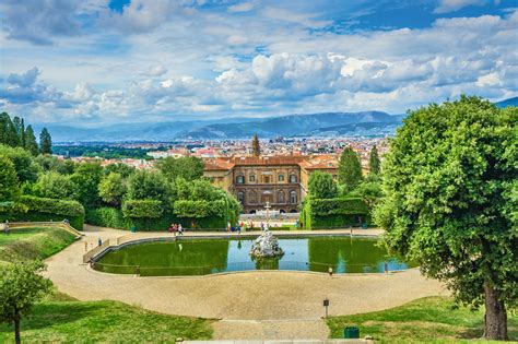 The Alchemist's Walk - A Florence Garden Visit - ArtViva