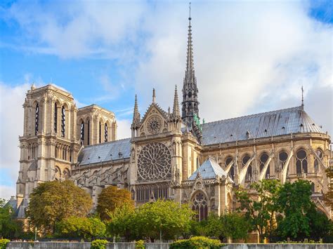 Famous Buildings In Paris Until the late 1970s this house was considered to be the oldest in paris