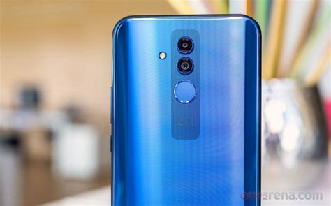 Huawei Mate 20 lite review: Design, 360-degree spin