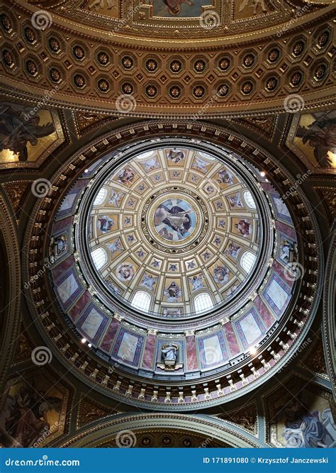 Interior Of The Saint Peter Basilica, Vatican Editorial Photo ...