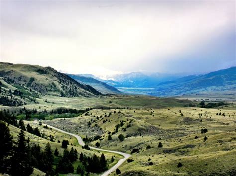 The Paradise Valley Has The Most Breathtaking View In Montana