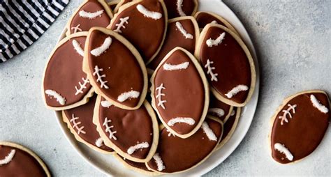 32 Super Bowl Desserts for Your Watch Party - PureWow