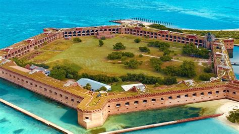 The Florida Keys: Dry Tortugas National Park | VISIT FLORIDA