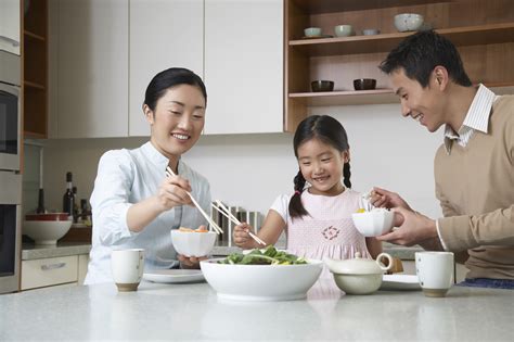 Teach Your Children About Food as the Japanese Do - Thin Strong Healthy