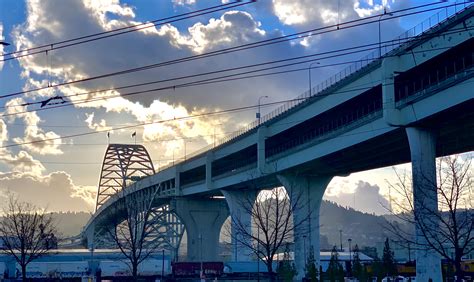 Took this picture yesterday of the Fremont bridge. Just... beautiful. : r/Portland