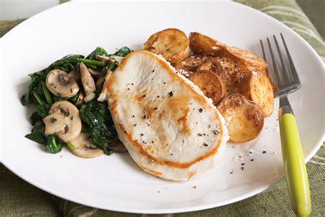 Turkey steaks with mushrooms and spinach | Recipe | Healthy steak ...