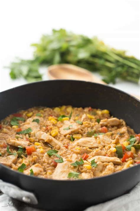 20 Minute Chicken and Rice: Easy Weeknight Meal! | Easy weeknight meals, Meals, Chicken and rice ...