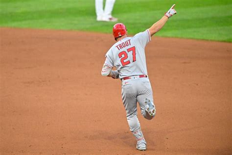 ‘Amped’ Mike Trout Has Homer Streak End at Seven Games - The New York Times