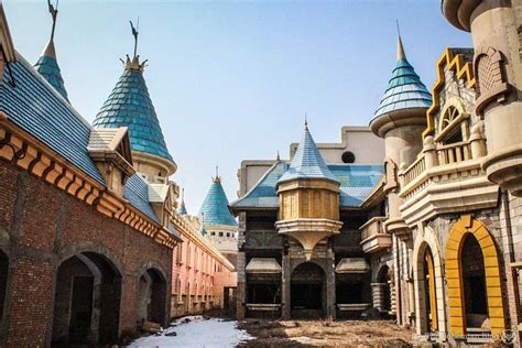 Wonderland: China’s Abandoned Theme Park | Abandoned theme parks, Explore china, Theme park