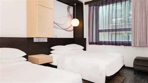 Best Midtown Manhattan Hotels | Hyatt Herald Square New York