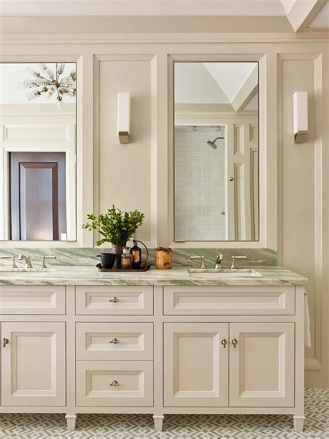 Green Marble: How to Decorate With This Stunning Material