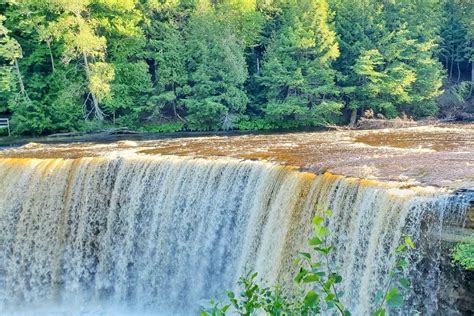 DIY Upper Peninsula Michigan waterfalls tour MAP: 10+ Michigan waterfalls to add to your UP road ...