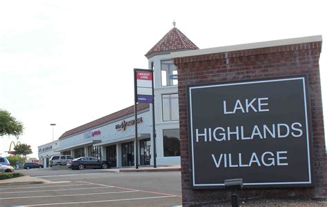 Lake Highlands Village shows off new name with 'Drive Thru Blitz ...