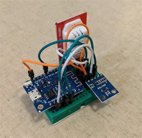 Enclosure for Wemos D1 Mini and environmental sensors