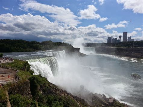 Rockhounding Around: Niagara Falls, New York