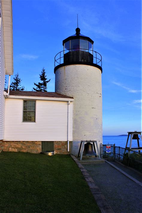 Sunset at Bass Harbor Lighthouse – Travel Bugged