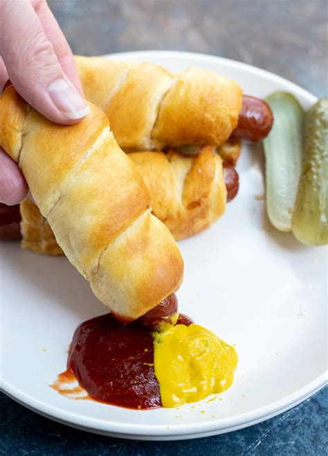 AIR FRYER CRESCENT ROLL HOT DOGS + Tasty Air Fryer Recipes | Recipe in 2020 | Air fryer hot dog ...