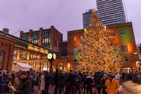 The Toronto Winter Village at the Distillery District - View of the Clock and Christmas Lights ...