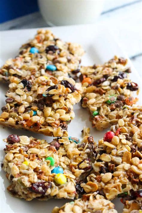 Crunchy Granola Bars Recipe - An Easy Breakfast or After School Snack