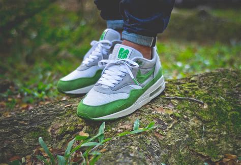 Patta X Air Max Premium 'Chlorophyll' Nike 366379 100 , 54% OFF