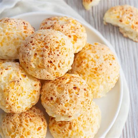 2 Ingredient Cheese Bread Rolls (No Yeast, Eggs, Butter or Oil ...