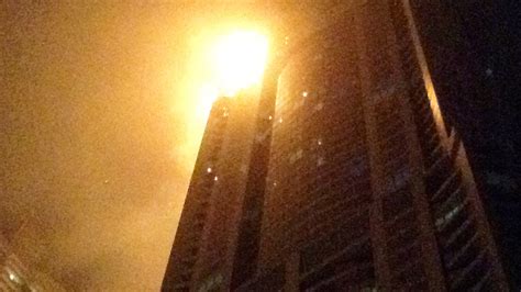 Watch fire rip through skyscraper in Dubai – Channel 4 News