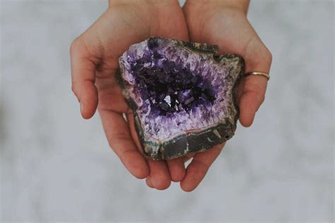 5 Easy Ways on How to Tell if Amethyst is Real or Fake - Beadnova