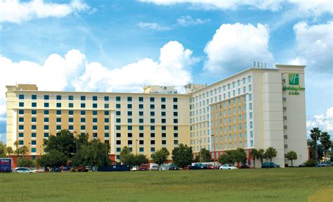 Rooms - Holiday Inn and Suites across from Universal Orlando - Orlando | Transat