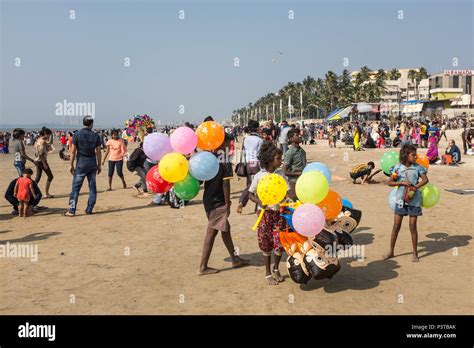 Juhu beach, Mumbai, India Stock Photo - Alamy