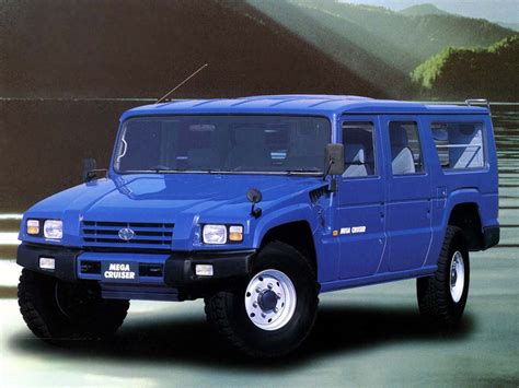 Photo Gallery - Toyota Mega Cruiser