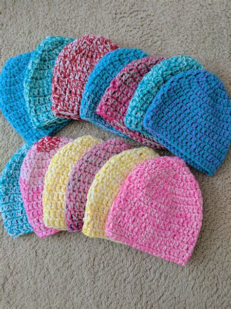 Ravelry: Simple Double Crochet Hat by Rhondda Mol (Oombawka Design ...