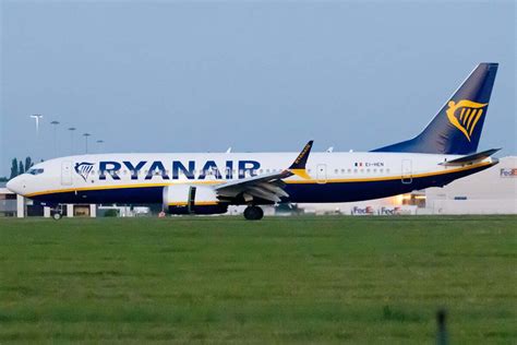 Ryanair Operates The World's First Boeing 737 MAX 8200 Service