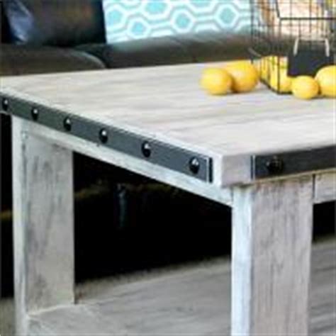 Distressed Chalky Table Upcycle - Project by DecoArt