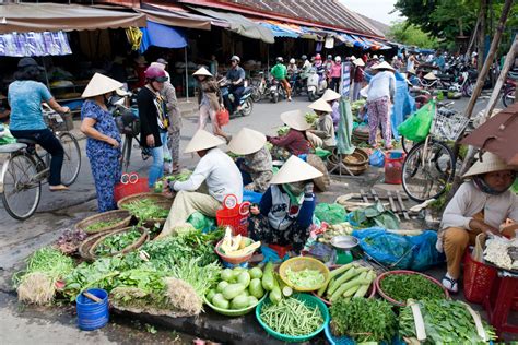 "Hey Good-Looking": A Survival Guide for Street Markets in Vietnam - HubPages