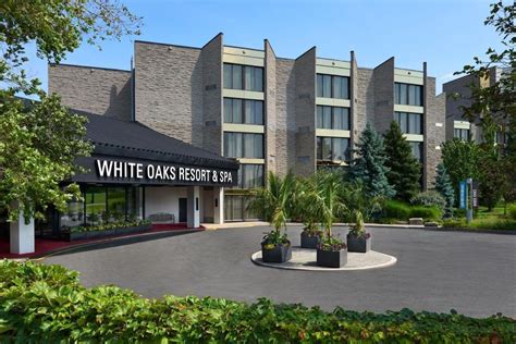 White Oaks Conference Resort and Spa Images & Videos- First Class ...