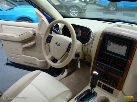 Camel/Stone Interior 2006 Ford Explorer Eddie Bauer Photo #48626301 | GTCarLot.com