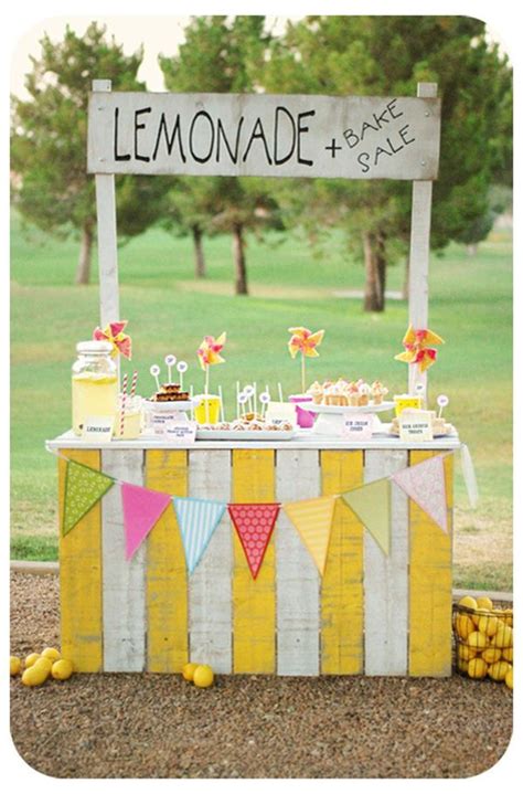 15 Beautiful lemonade stand designs – a great symbol of summer | Cool diy, Limonadenstand ...