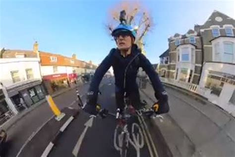 Jeremy Vine in Twitter spat with personal trainer over cycle lane video ...