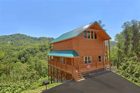 "Scenic Mountain Pool" Luxury Indoor Pool Cabin With A View