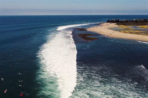 Surfing in California: A Comprehensive Guide