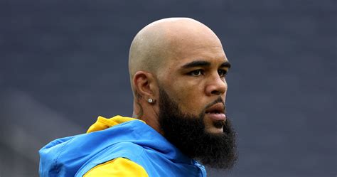 Chargers' Keenan Allen Leaves Practice with Trainer amid Nagging Hamstring Injury | News, Scores ...