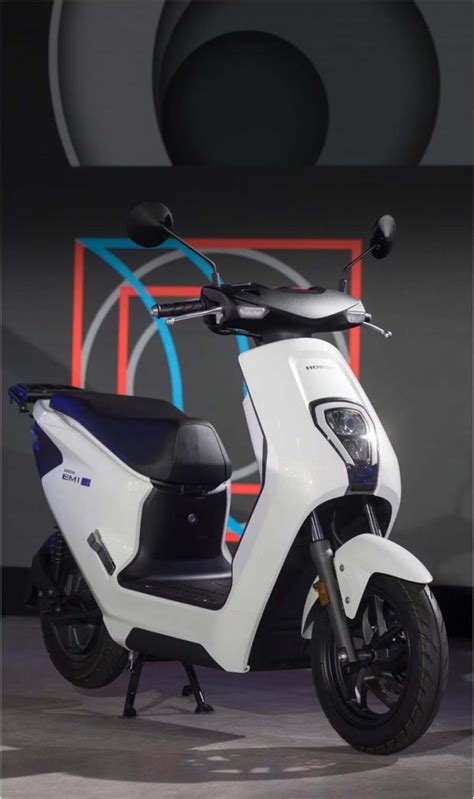 Honda EM1 Electric Scooter: Key Features and Highlights