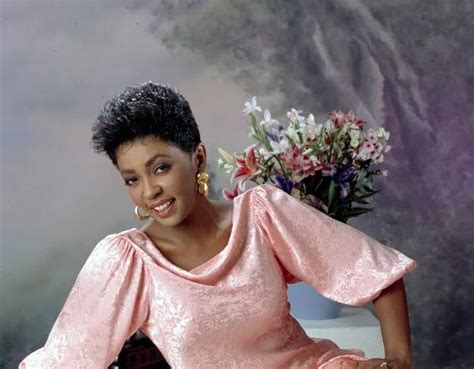 10 Best Anita Baker Songs of All Time - Singersroom.com