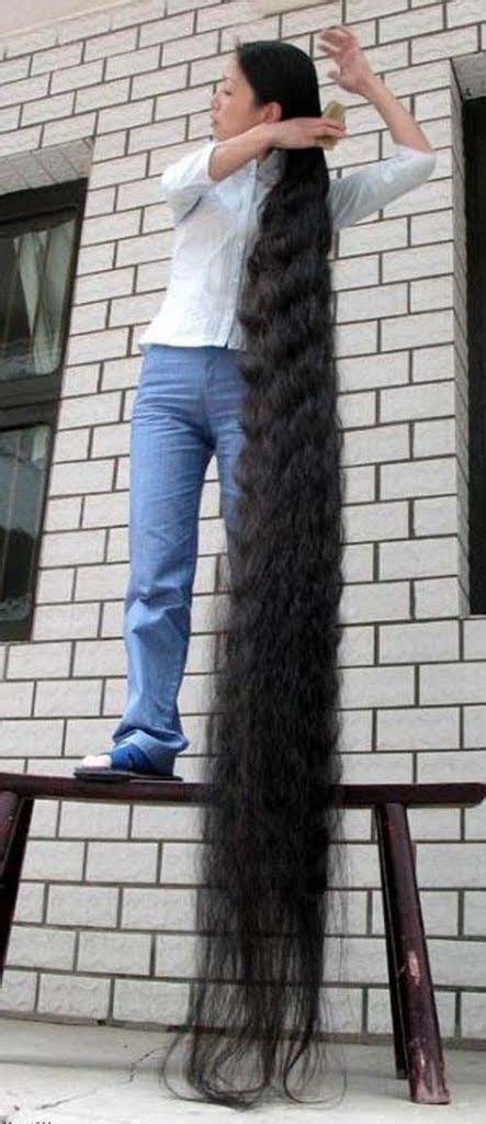 Book of Guinnes World Record: Longest Hair- XIE QUIPING