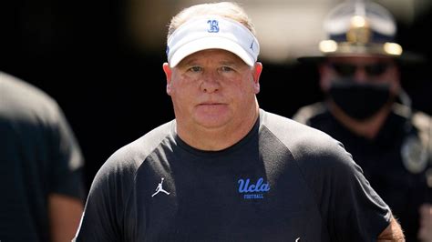 Oregon Ducks making push to bring back Chip Kelly as the school's head football coach, sources ...