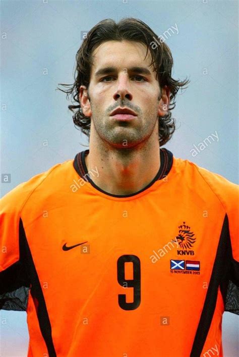 Ruud Van Nistelrooy | Ruud van nistelrooy, Ruud, Mens tops