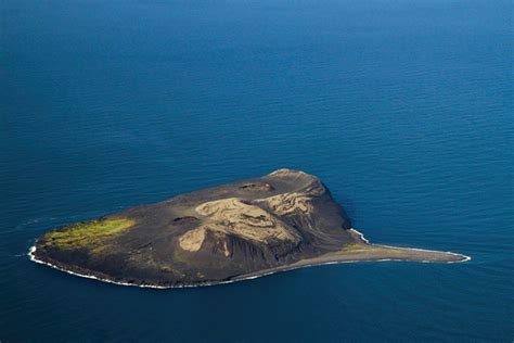 Surtsey: A resulted island formed by eruption of underwater volcano - AEGLE PHYSIC