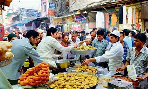 8 Best Cities in India for Food in 2022 - Famous Food in India in 2022