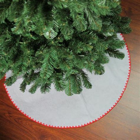 Northlight 26" White and Red Velveteen Mini Christmas Tree Skirt ...