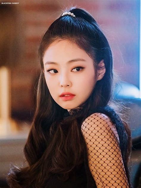 Jennie vs Yeji | allkpop Forums